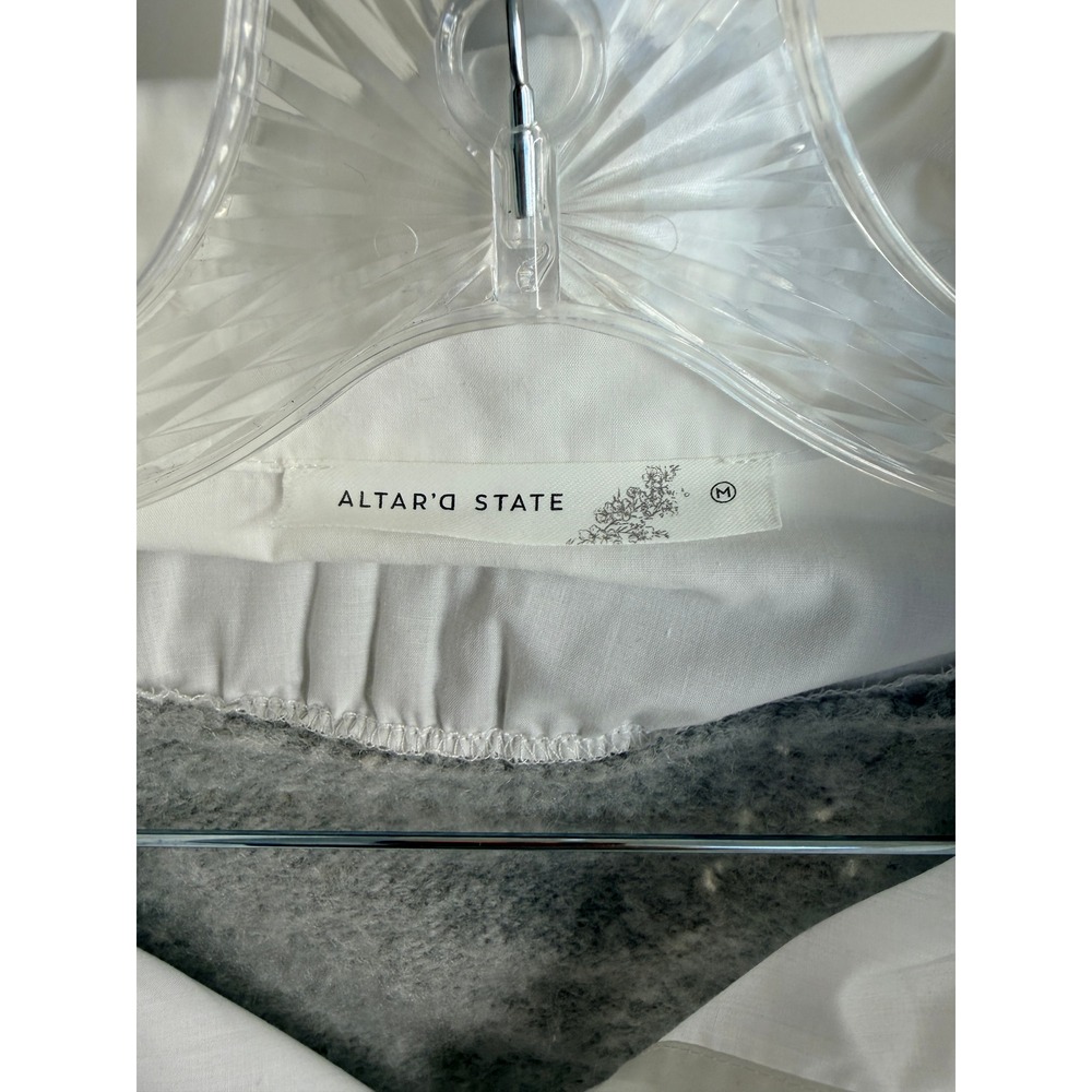 Altar'd State Womens Mixed Media 2-in-1 Sweater Vest Layered Shirt Grey White M - Picture 4 of 7